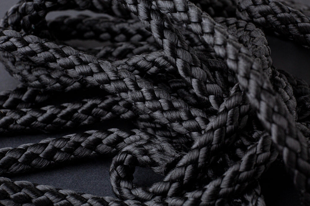 Comment utiliser une Corde Shibari BDSM ? Intimae