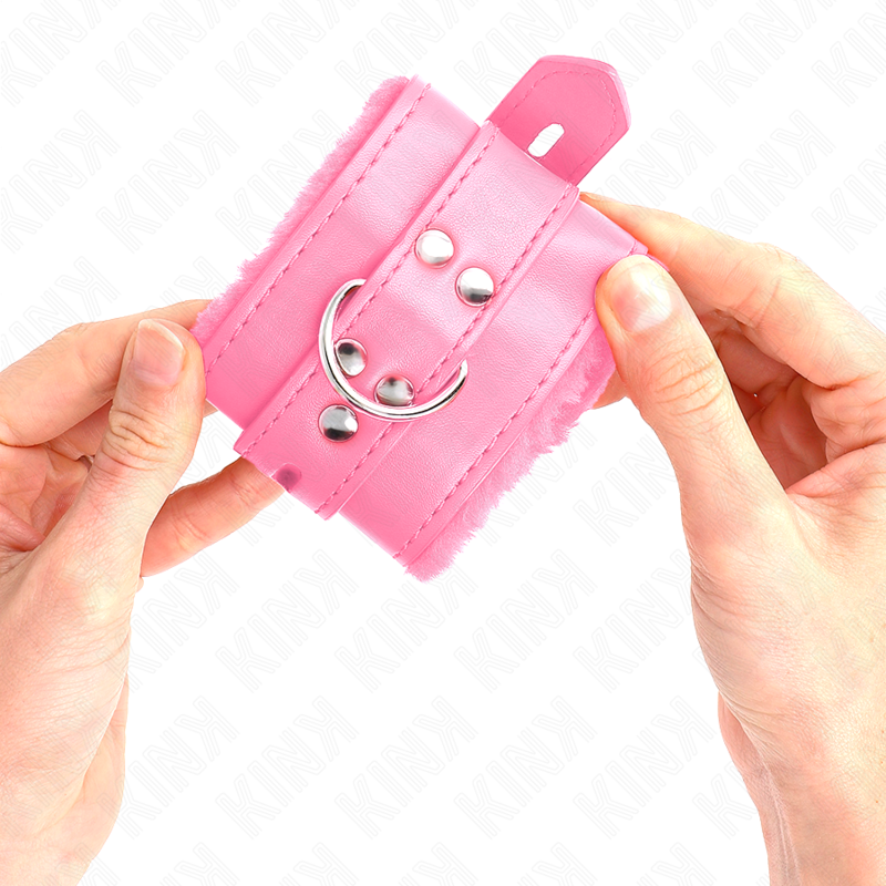 Menottes BDSM Kink Doublées Fourrure - Trous Carrés Réglables
